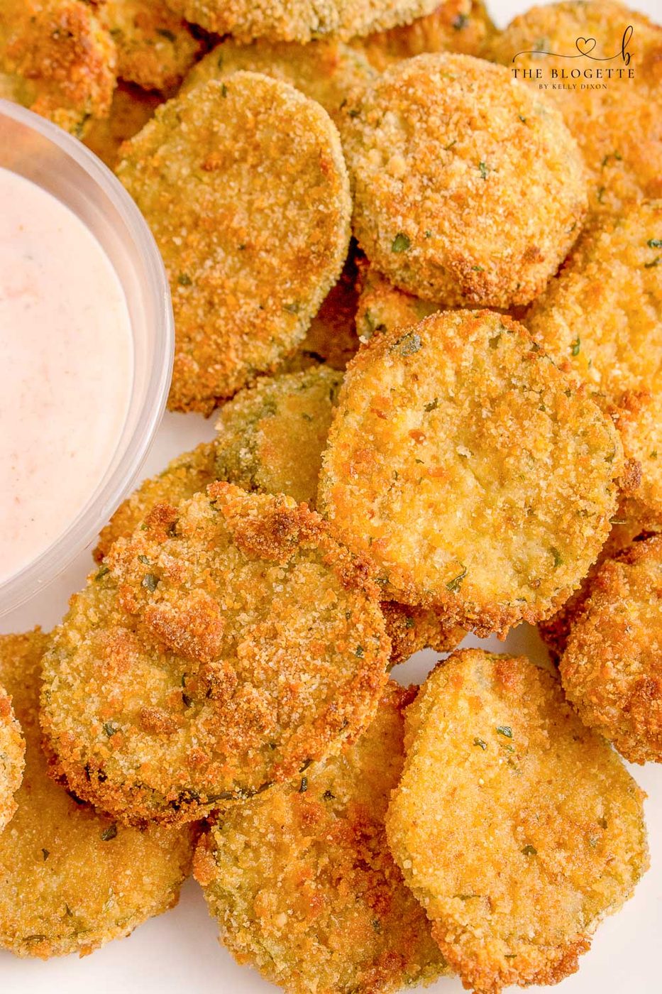 Air Fryer Fried Pickles: A satisfying and straightforward recipe for crispy dill pickle chips cooked to perfection in the air fryer.
