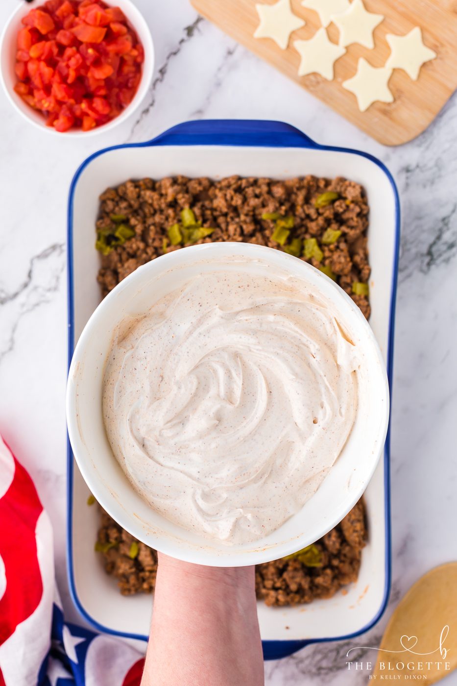 Seasoned sour cream sauce