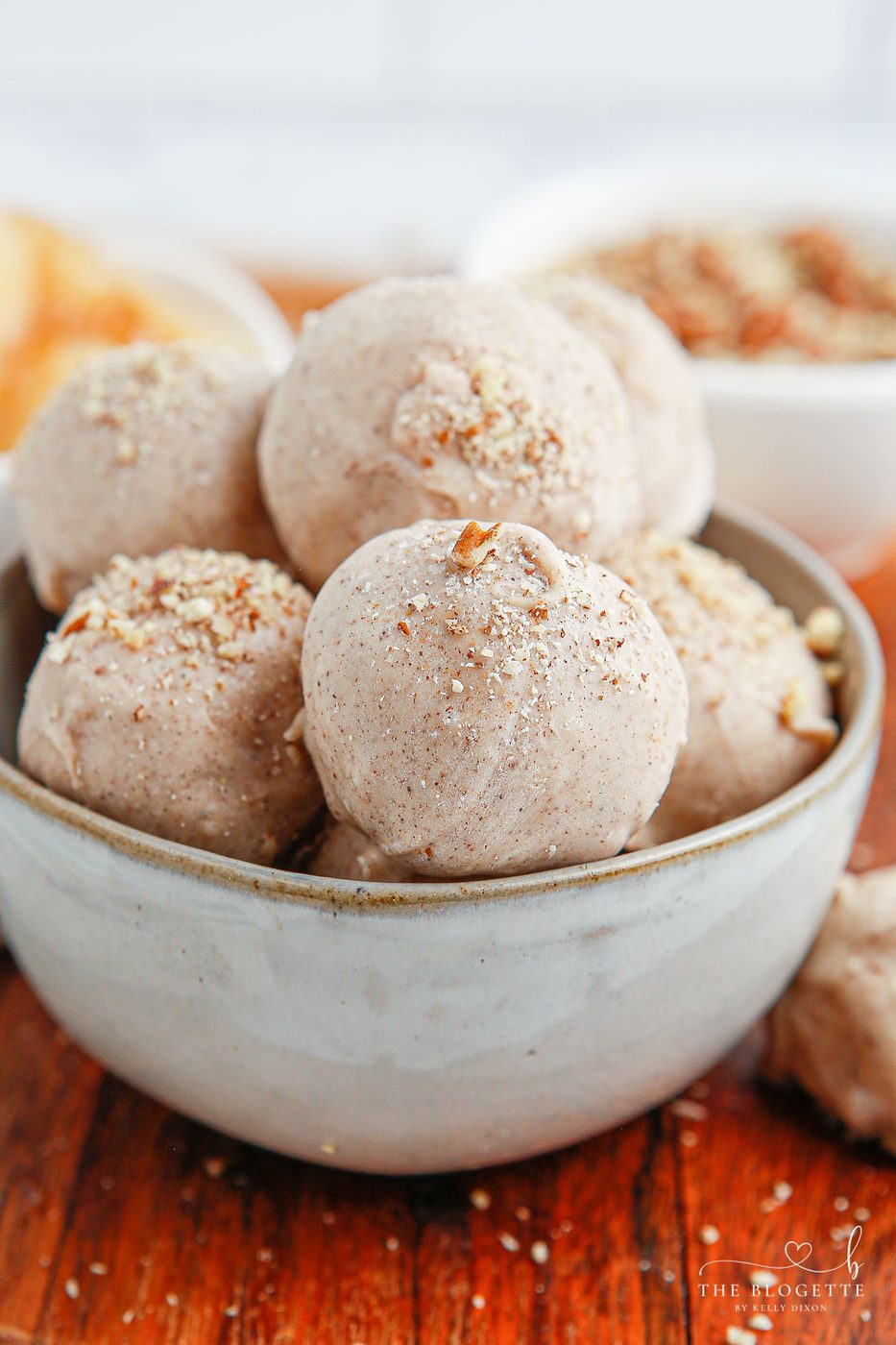 Apple Pie Truffles taste like apple pie and are the well-balanced addition to any fall or holiday gathering! These things are so satisfying!