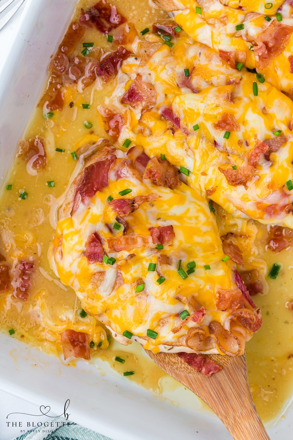 This straightforward chicken bacon ranch recipe is made with juicy baked chicken, creamy ranch dressing, crispy bacon, and melted cheese. A simple dinner idea the whole family will love, well-balanced for busy weeknights or meal prep.