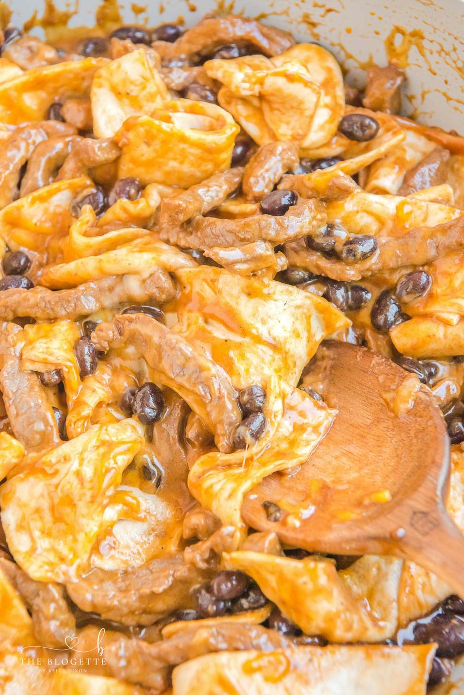 This 15-minute Burrito Skillet has sirloin steak, black beans, a creamy sauce, and tortillas all cooked in one skillet.