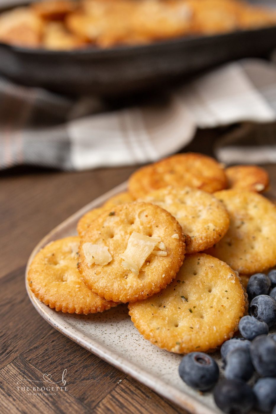 Seasoned butter cracker Crackers with Ranch
