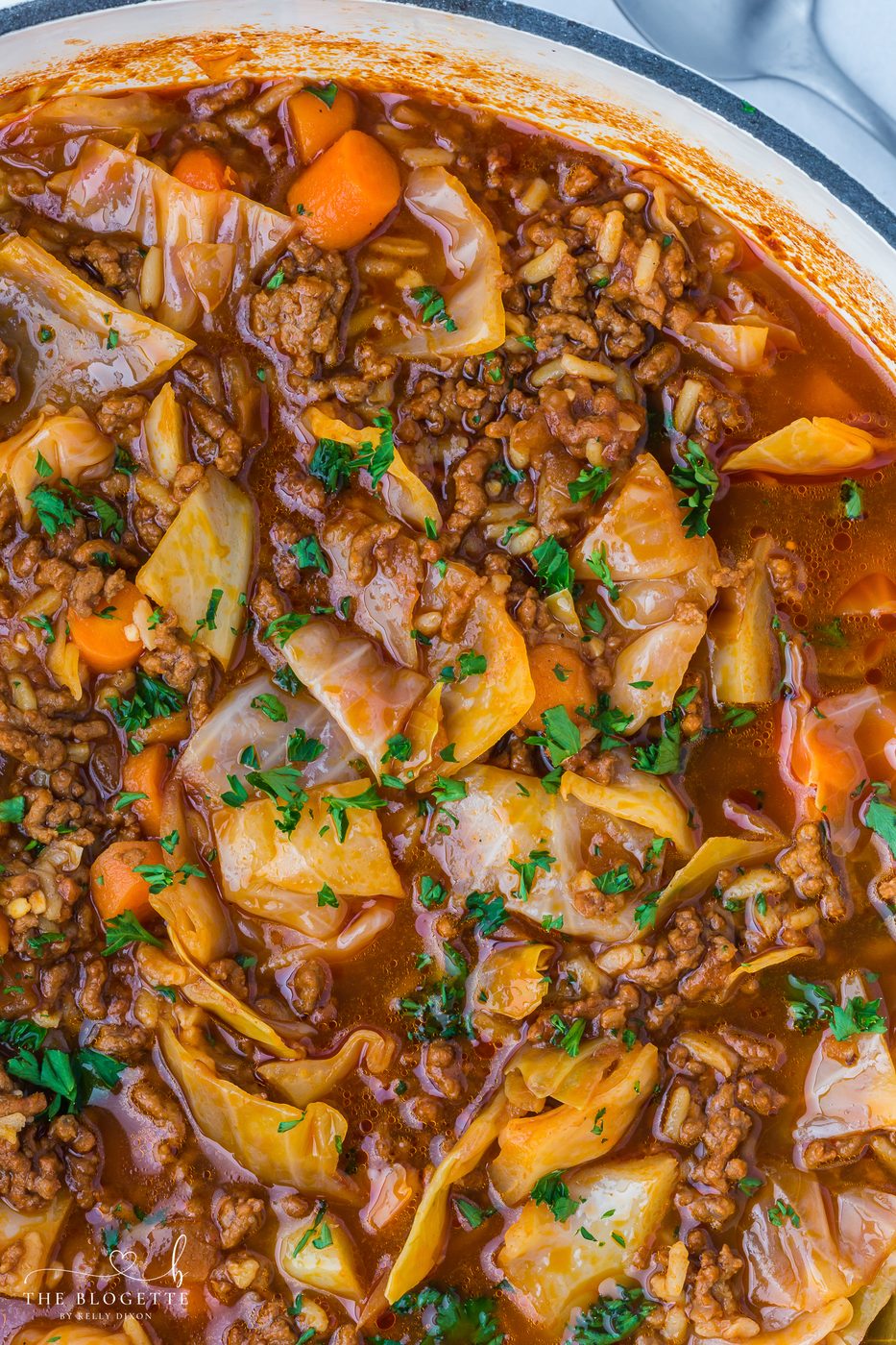 This straightforward cabbage roll soup recipe is comforting, filling, and well-balanced for cozy dinners.