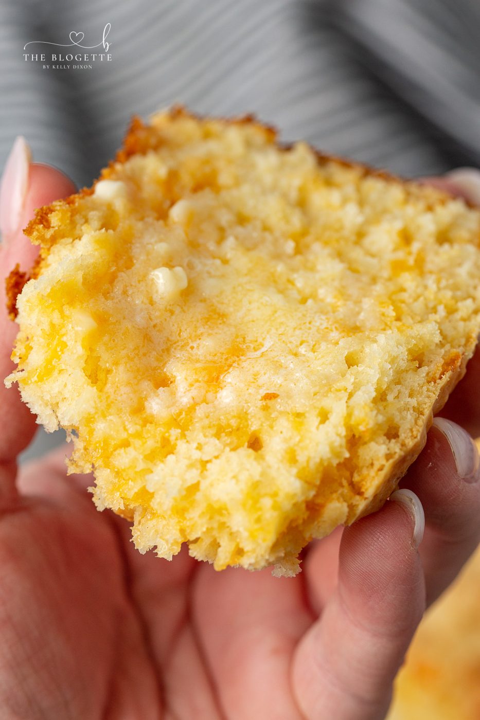 Straightforward, Cheesy, Cheddar Speedy Bread is a soft and satisfying fool-proof recipe you need to keep on hand. This extra fast bread recipe is ready to bake in 15 minutes.
