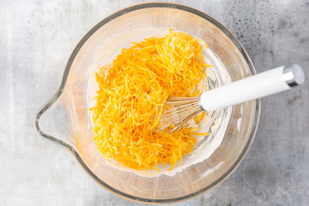 Cheese bread loaf ingredients