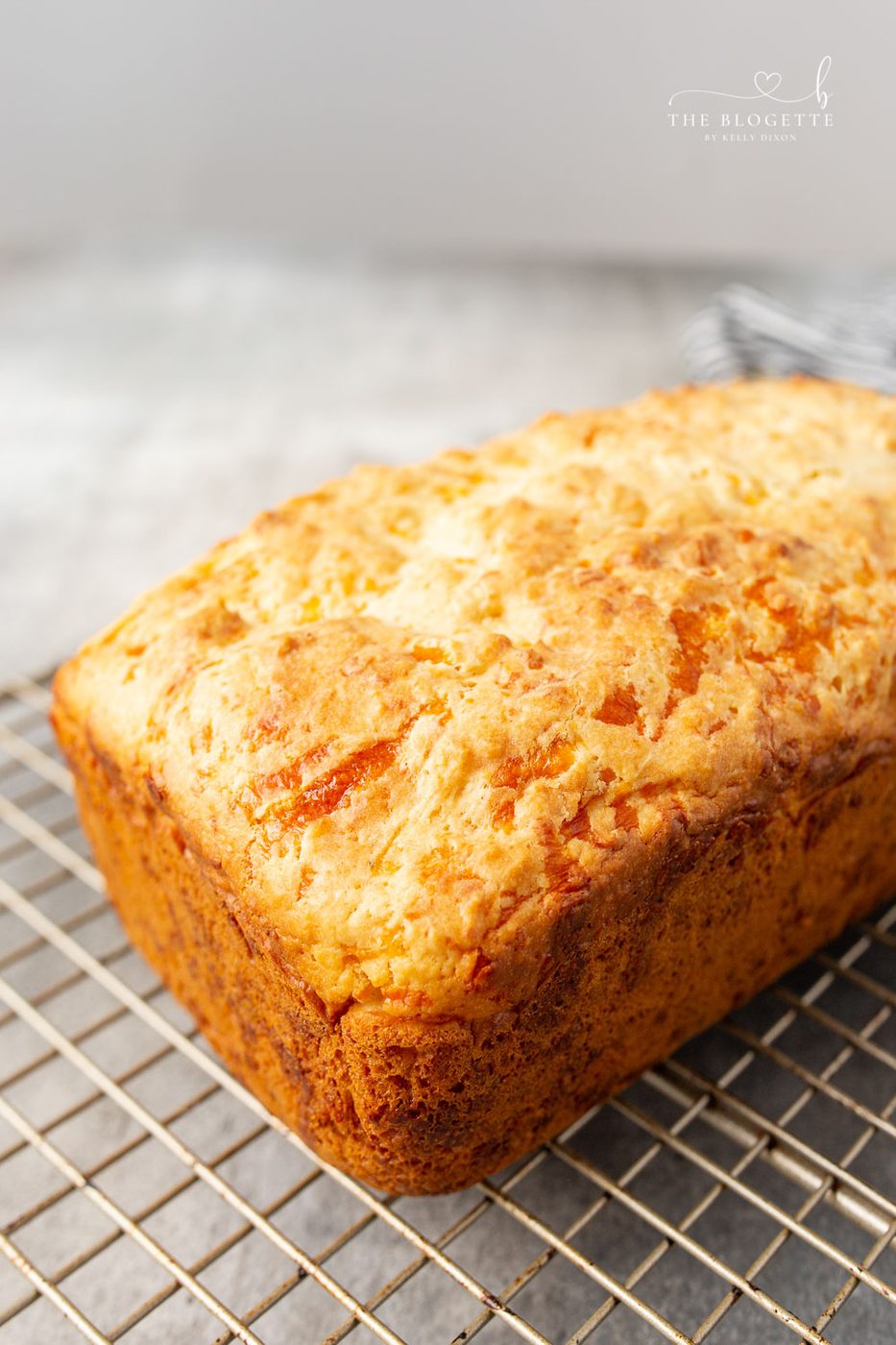 Straightforward, Cheesy, Cheddar Speedy Bread is a soft and satisfying fool-proof recipe you need to keep on hand. This extra fast bread recipe is ready to bake in 15 minutes.