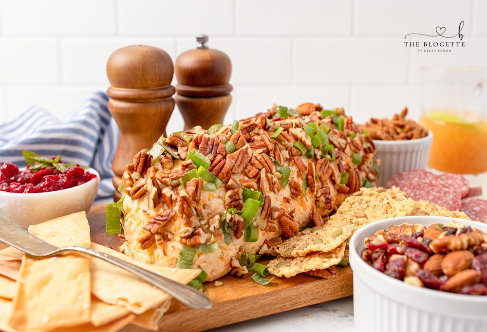 15 Minute prep creamy Cheese Log is the EASIEST and most impressive appetizer! Well-balanced appetizer for all your special occasions and parties!