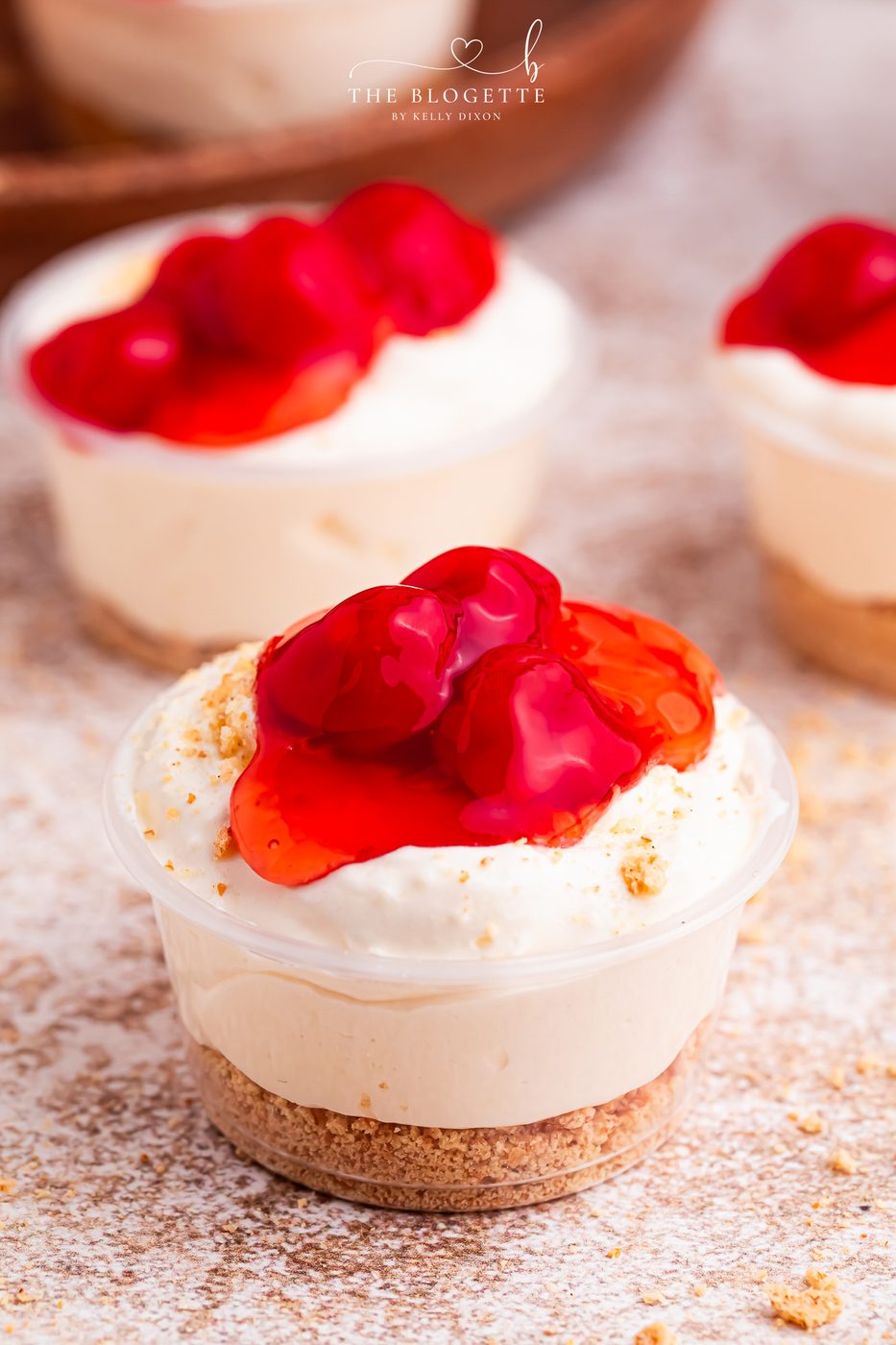 Cherry Cheesecake Shots 🍒✨ The well-balanced no-bake party dessert! Made with cheesecake pudding, Cool Whip, RumChata, graham crackers, and cherry pie filling. Straightforward dessert shooters for holidays, girls’ night, brunch, and celebrations. Try this simple prepare-ahead dessert idea!