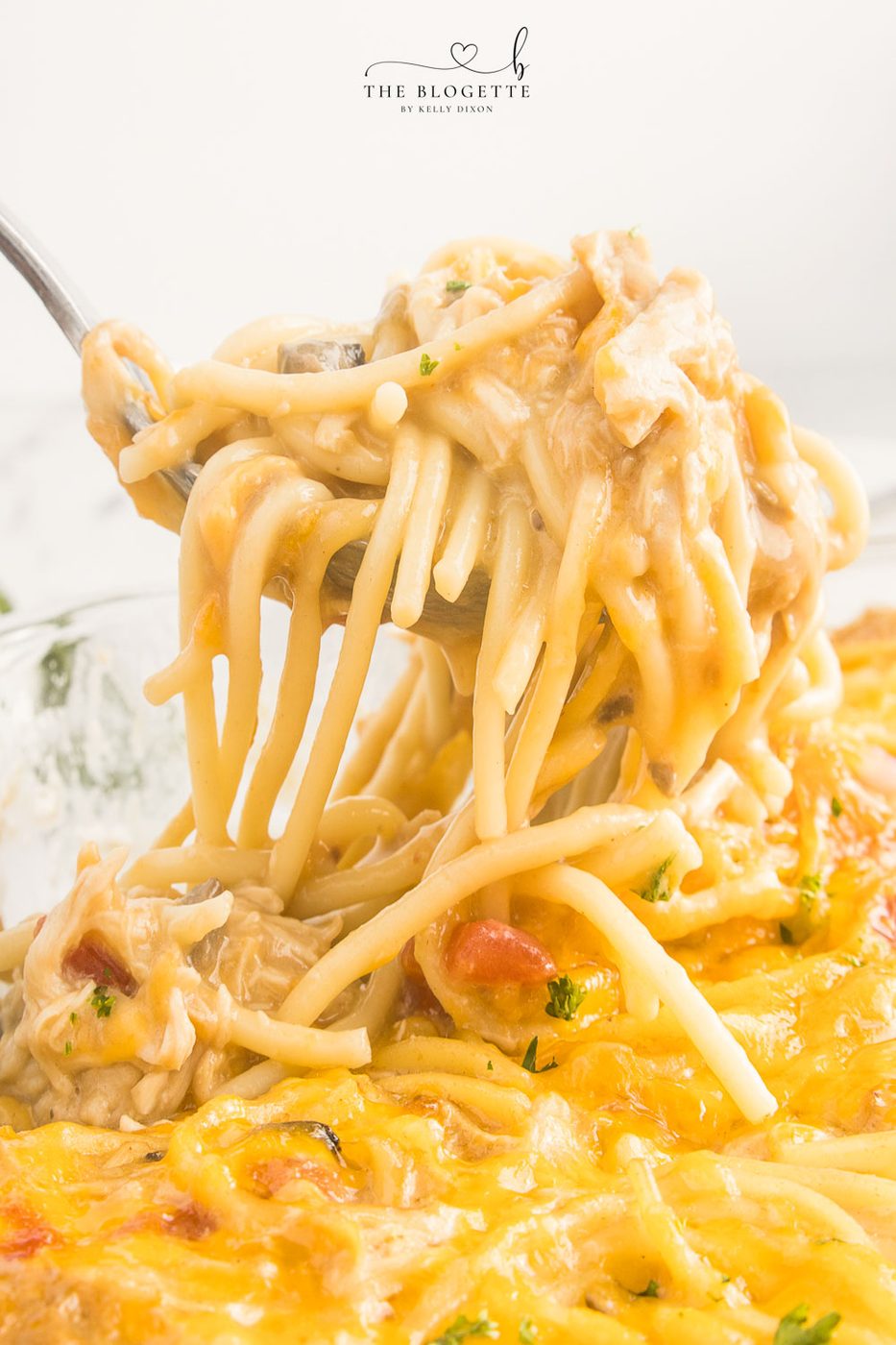 Chicken Spaghetti Casserole is a creamy and comforting dinner with spaghetti, shredded chicken, and a decadent, flavorful, rich sauce.