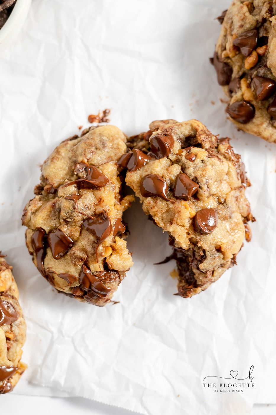 A favorite CHOCOLATE CHIP COOKIES recipe ever! These bakery-style cookies are warm, soft, and thick.