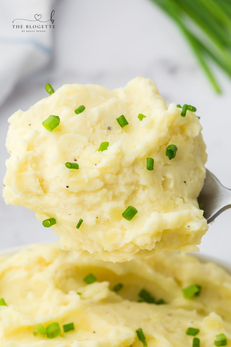 Cream Cheese Mashed Potatoes - Thick and creamy from-scratch mashed potatoes. Great as a side dish and an absolute staple recipe for the holidays!