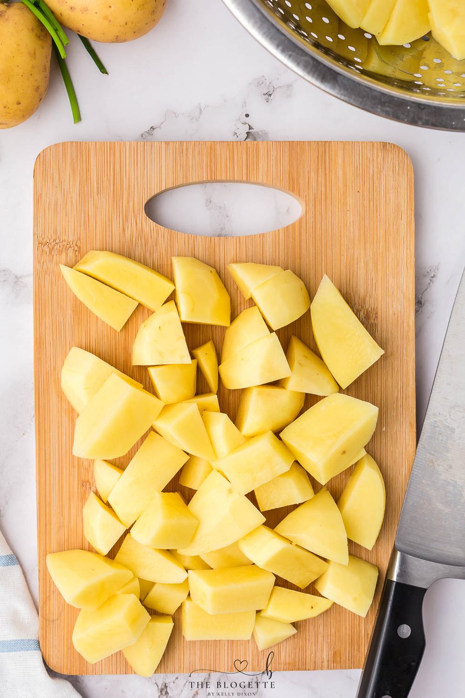 Peeled and chopped potatoes
