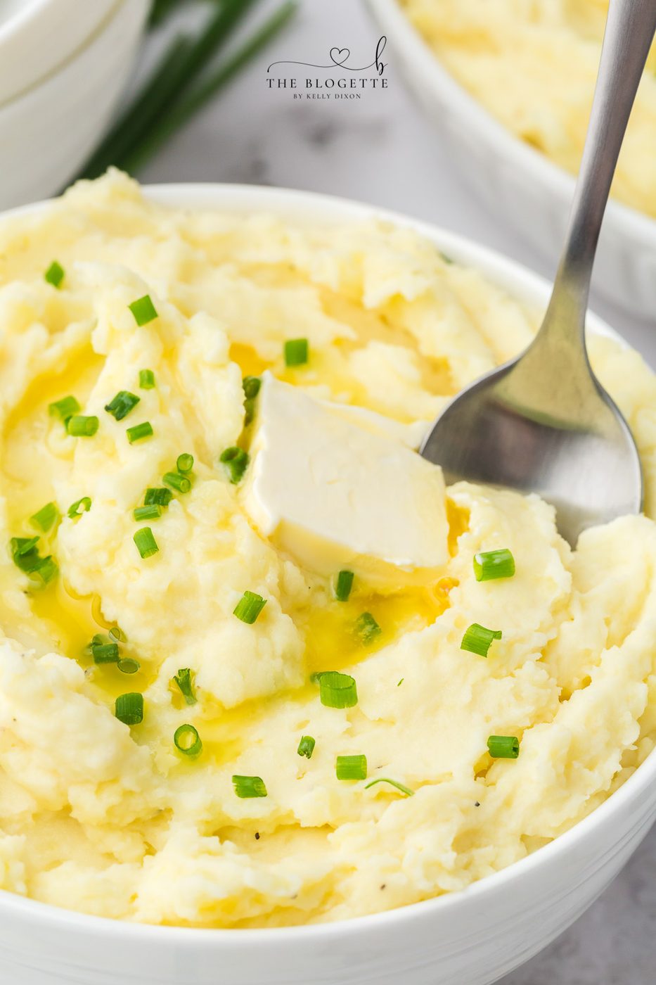 Cream Cheese Mashed Potatoes - Thick and creamy from-scratch mashed potatoes. Great as a side dish and an absolute staple recipe for the holidays!
