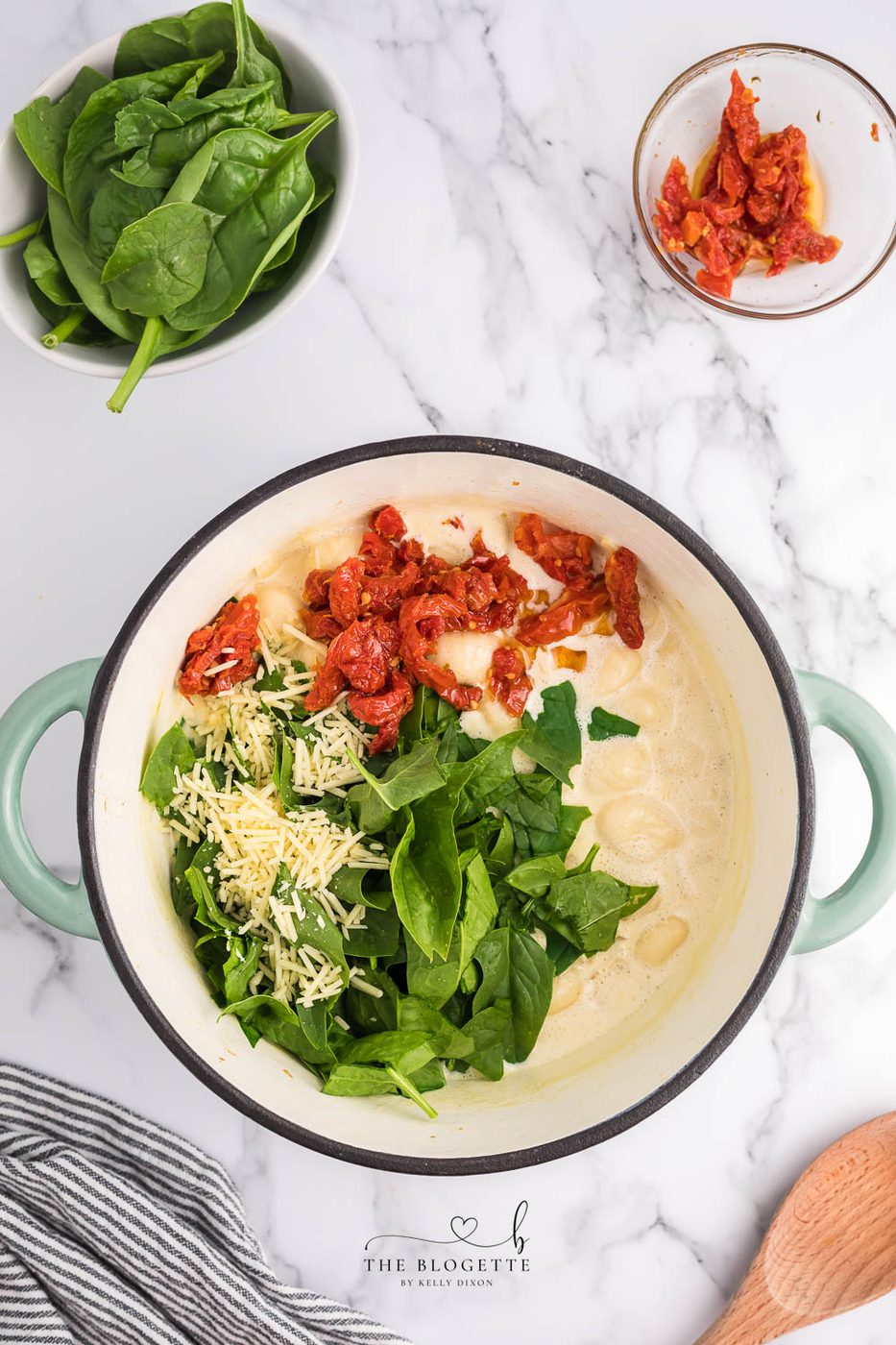Recipe with sun-dried tomatoes and spinach