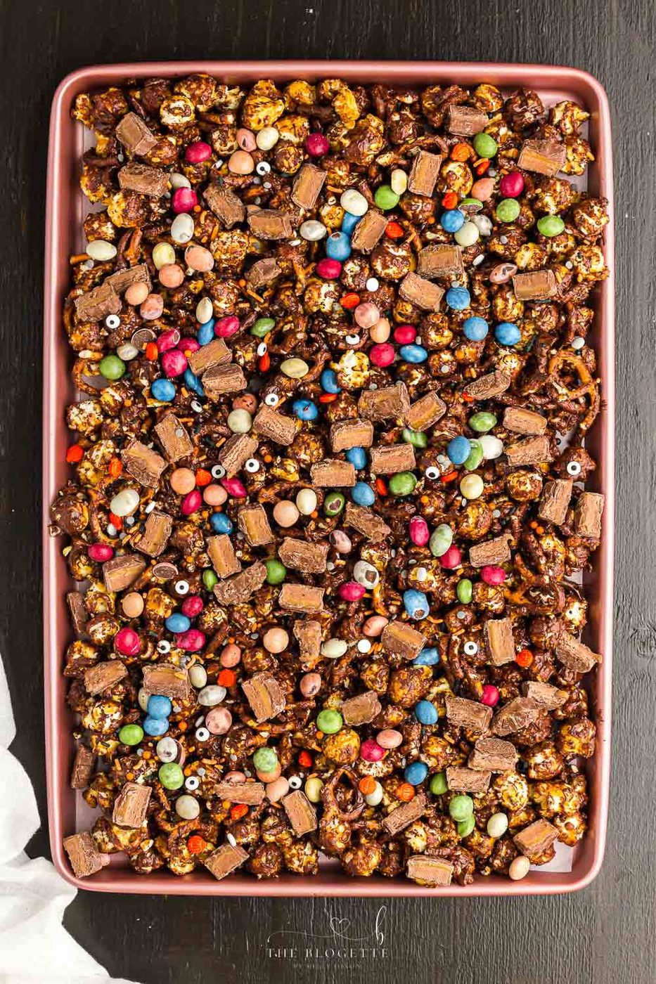 Home-style Halloween Snack Mix