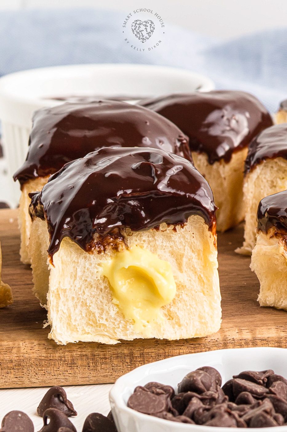 Boston Cream Pie Hawaiian Rolls