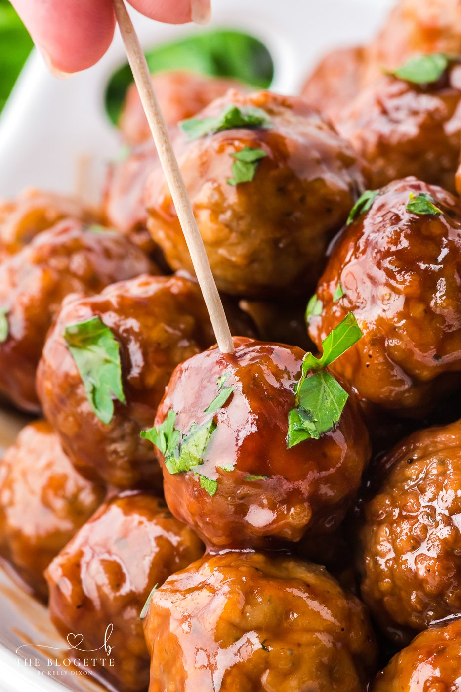 Speedy and straightforward Honey BBQ Crockpot Meatballs - simple ingredients in a slow cooker, the slow-cooker does all the work.