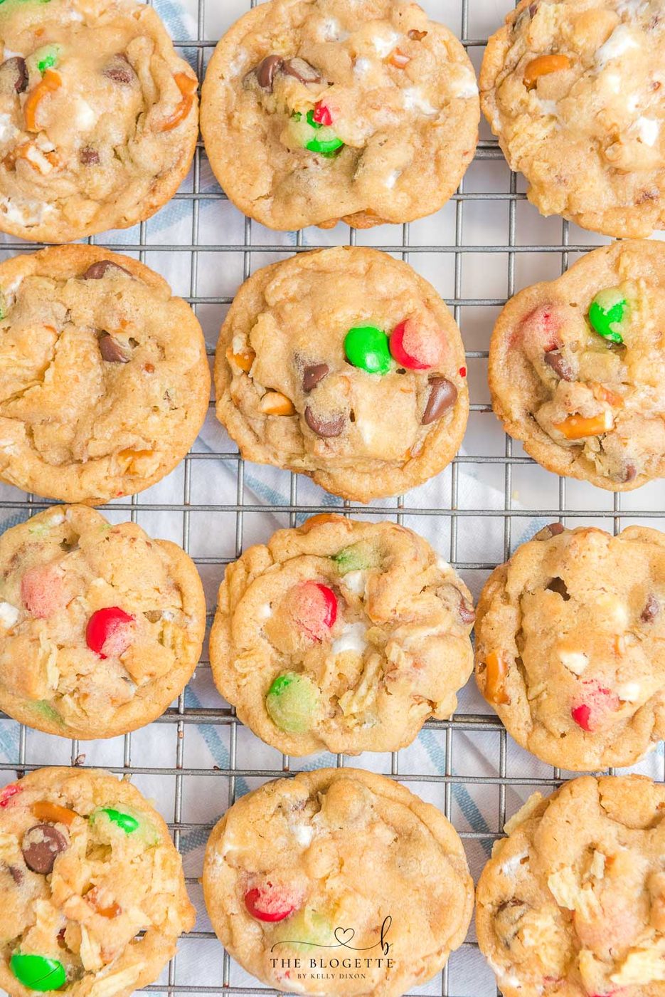 Home-style Kitchen Sink Christmas Cookies