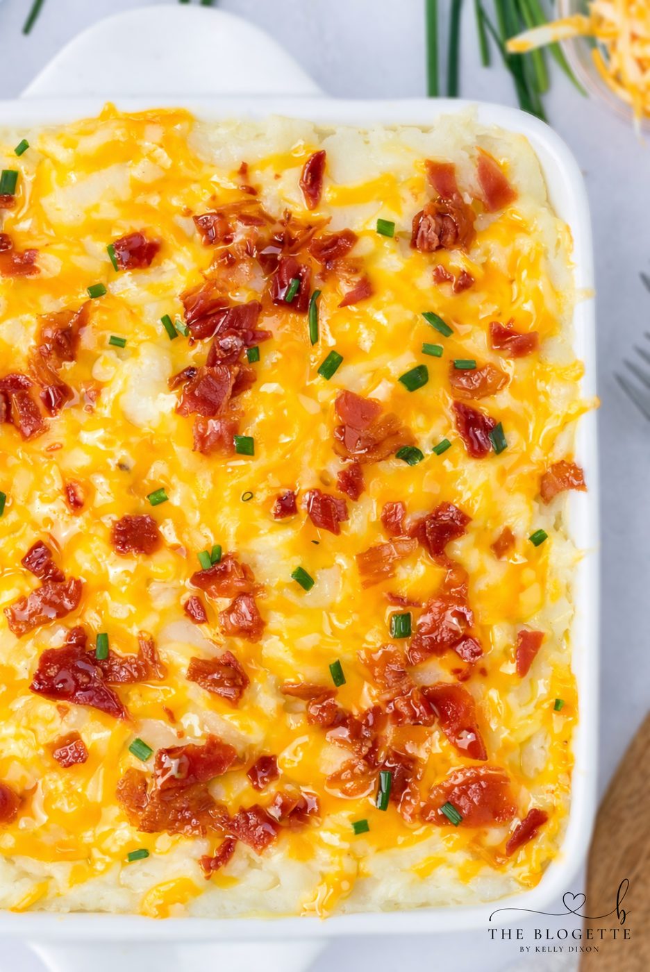 This Loaded Potato Meatloaf Casserole is the ultimate comfort food dinner. Layers of juicy meatloaf, creamy mashed potatoes, melted cheese, and crispy bacon make this straightforward casserole well-balanced for family dinners, meal prep, and freezer meals.