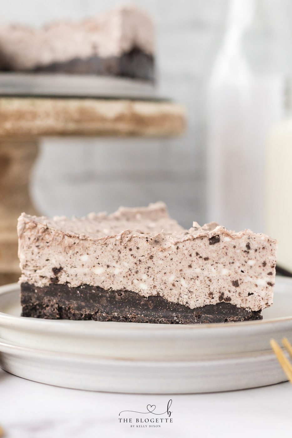 20-Minute No Bake Oreo Cheesecake with an Oreo cookie pie crust is the ultimate straightforward summer dessert. Creamy, flavorful, and DELICIOUS!