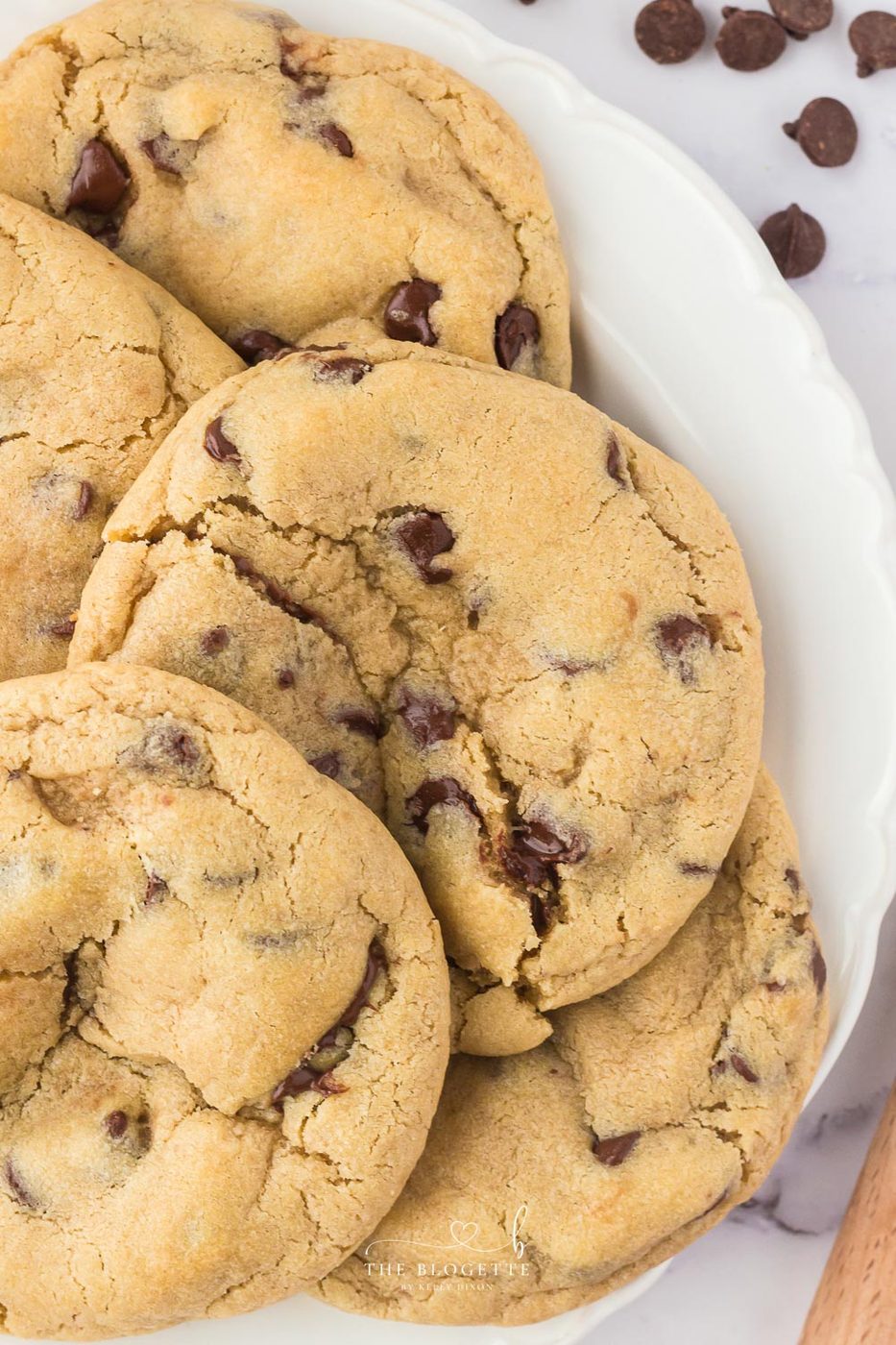 A favorite Bakery Style chocolate-hazelnut spread Stuffed Chocolate Chip Cookies Recipe!