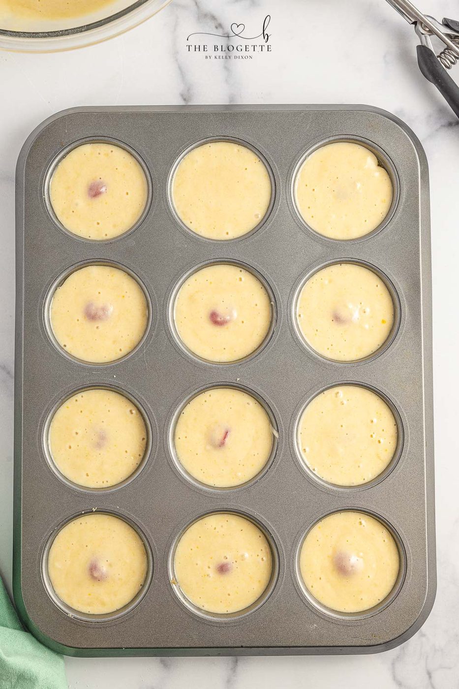 pineapple cupcakes