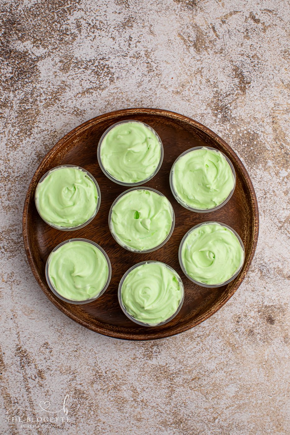 Add more pudding on top
