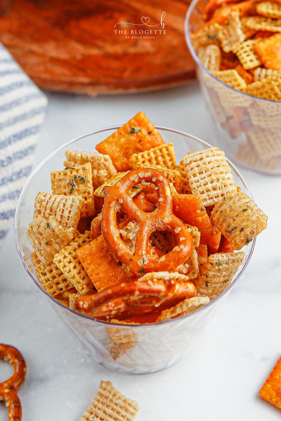 Ranch Chex Mix is an straightforward snack recipe made with Chex cereal, pretzels, and Cheez-Its! It's wonderful for get-togethers any time of the year.
