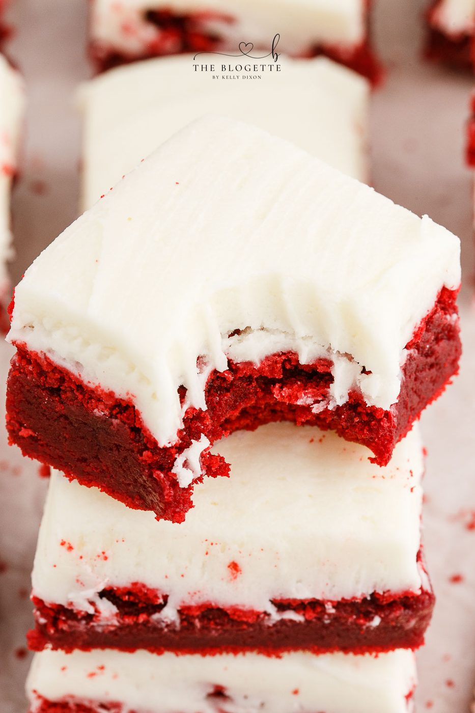Home-style Red Velvet Cookie Bars