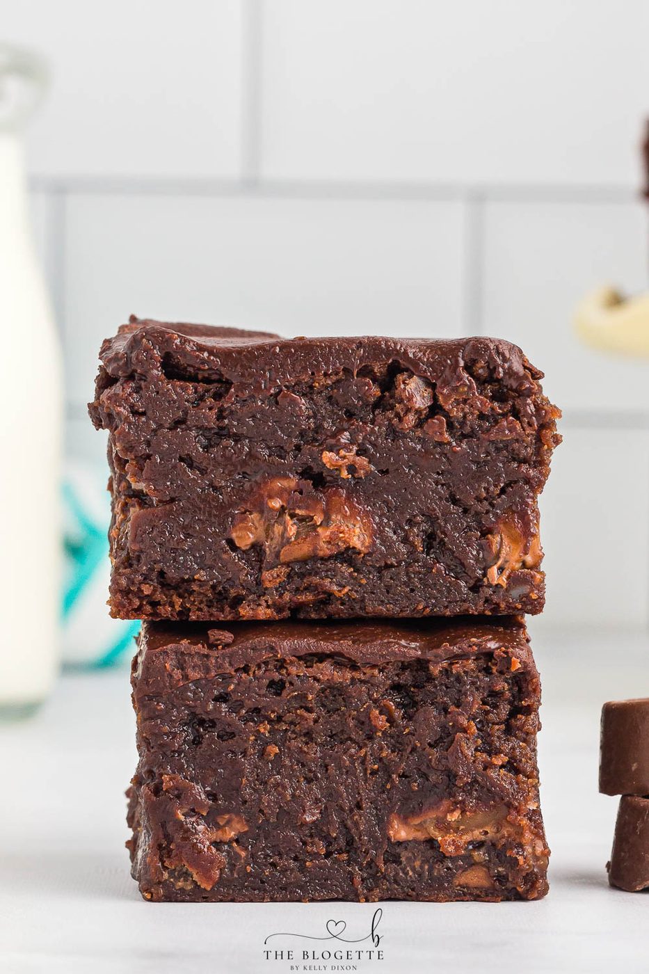 Fudgy satisfying Rolo Brownies are an unbelievable ooey-soft-centered satisfying dessert. A must-bake treat that is straightforward to mix from scratch!