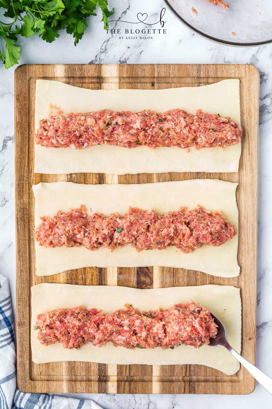 Meat mixture in pastry dough