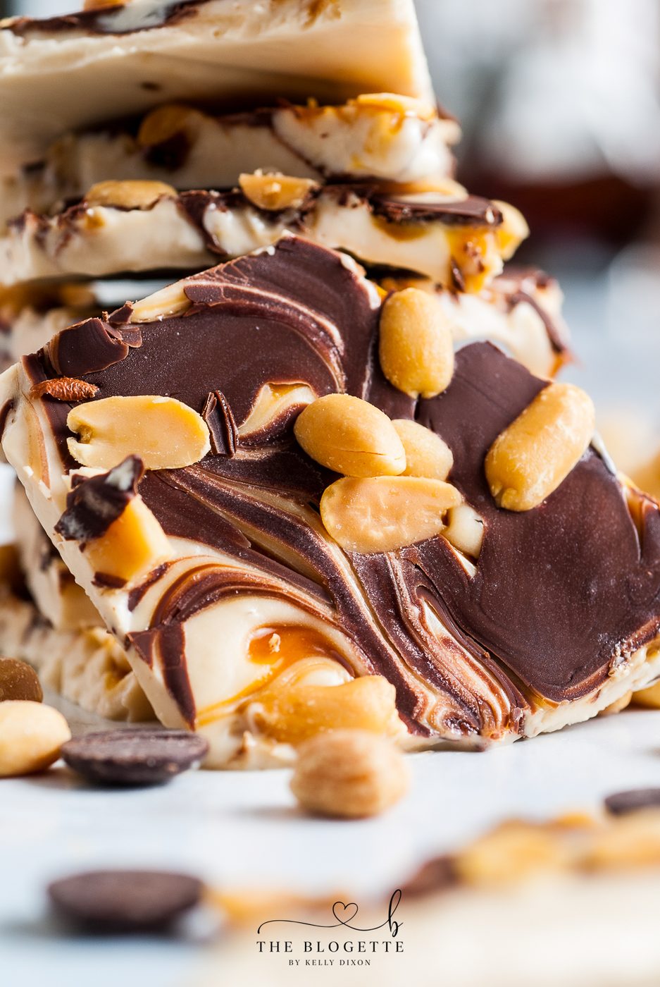 Home-style Snickers Frozen Bark