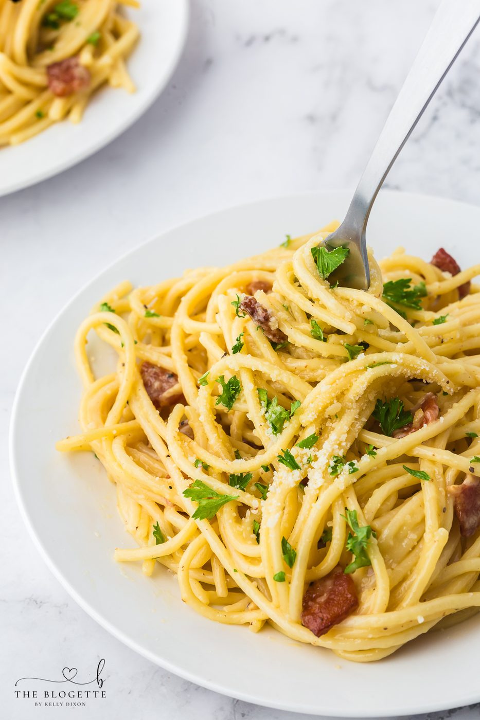 30-minute Spaghetti Carbonara is an Italian pasta dish made with eggs, cheese, bacon, and garlic. So comforting and straightforward to mix!