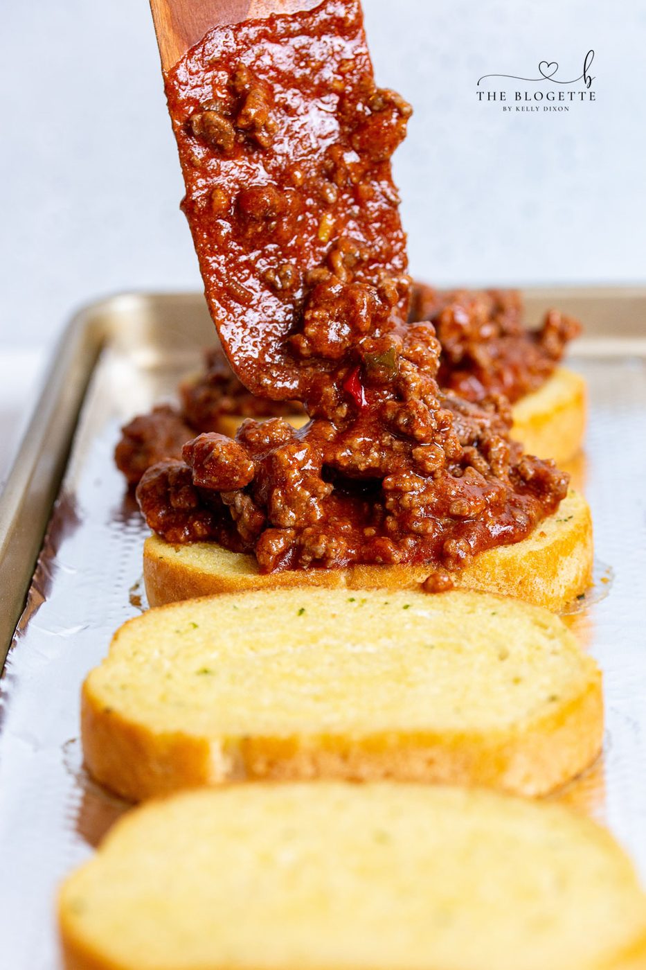 Sloppy Joe meat on garlic bread