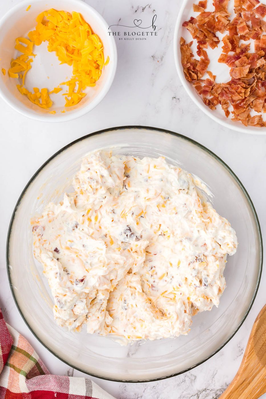 Cheeseball mixture with cheddar and bacon
