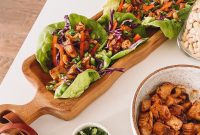 Speedy Cashew Chicken Lettuce Cups