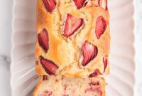 Luscious Strawberry Bake