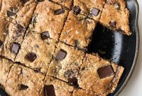 Naturally Sweetened Dairy-Free Gluten-Free Caramel Skillet Bars