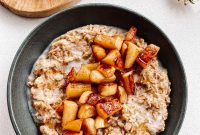 Spiced Apple Pie Oatmeal