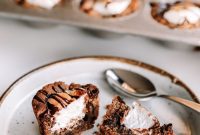 Gooey S’mores Cookie Cups