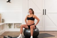 Prenatal Pelvic Power: Yoga Ball Moves for Strength and Flexibility