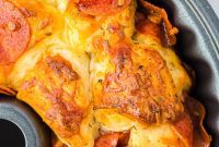 Cheesy Pizza Pull-Apart Bread