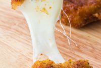 Nashville Heat Mozzarella Sticks