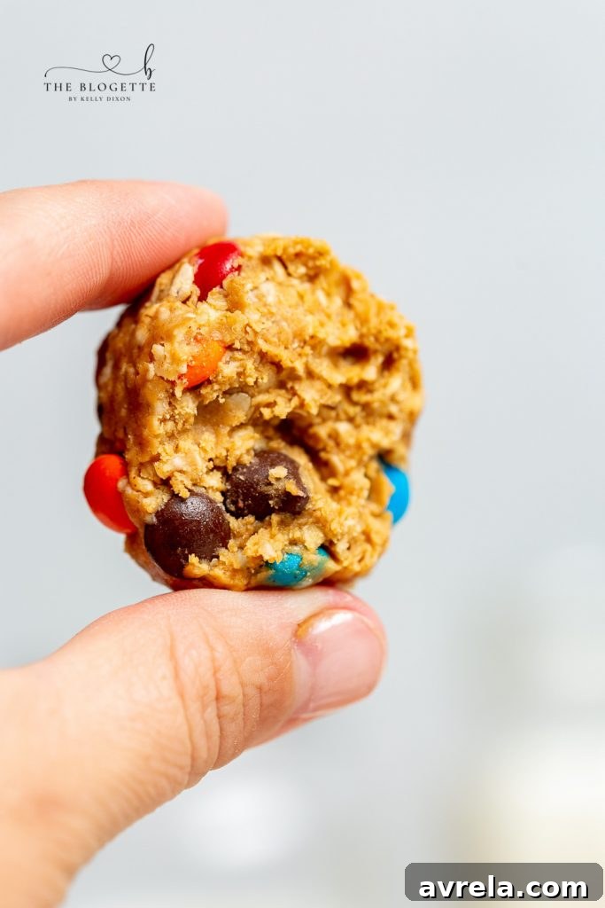 Cookie Balls Bite