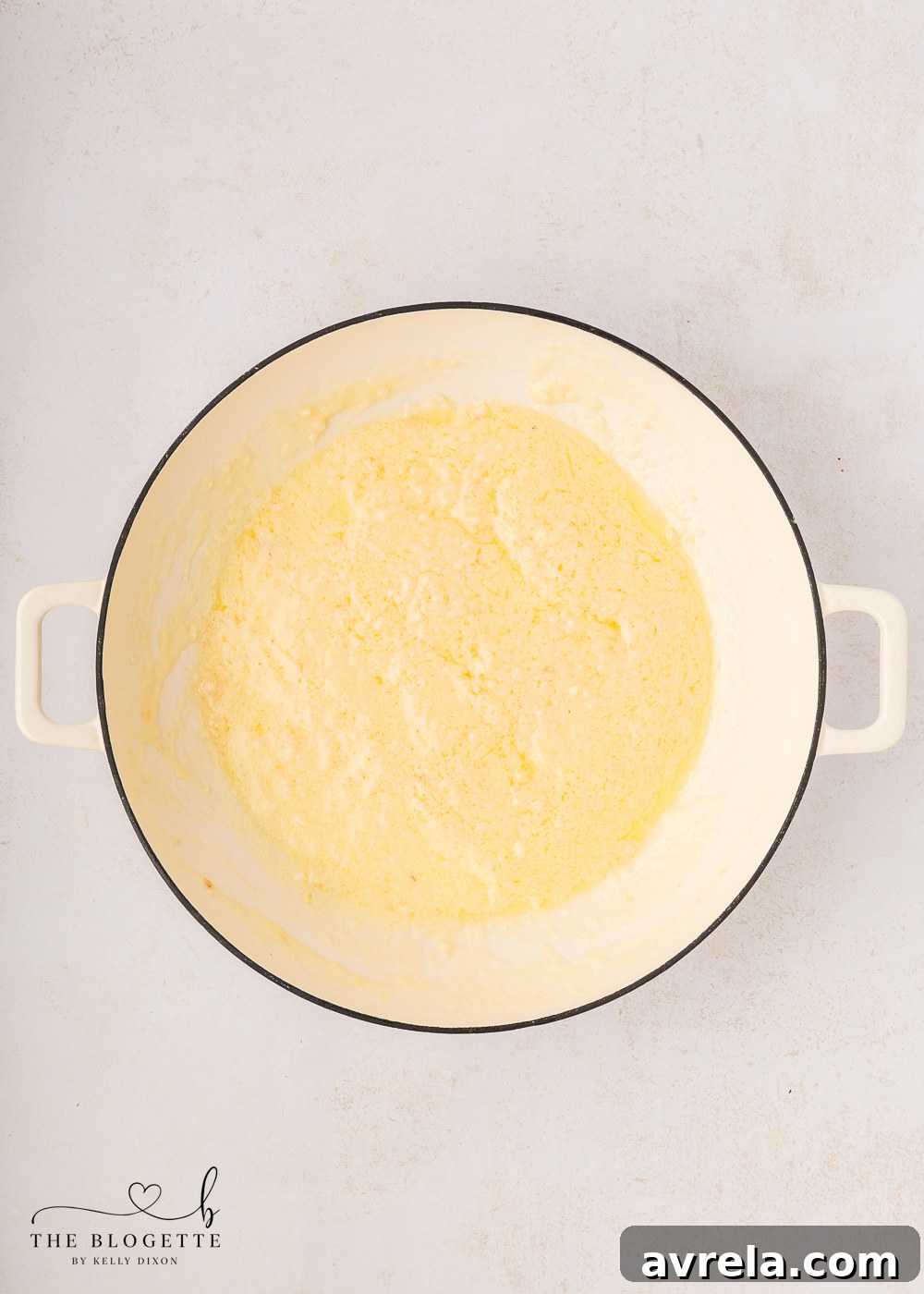 Creamy Shrimp Alfredo 6 Add the garlic to the skillet and cook until fragrant