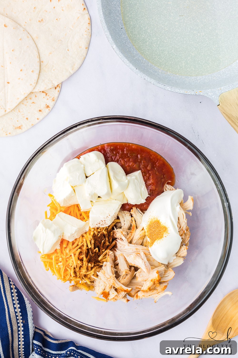 Golden Crispy Chicken Taquitos 5 Chicken filling