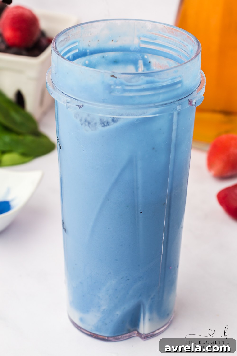 Kaleidoscope Smoothie 16 Blue layer of a rainbow smoothie