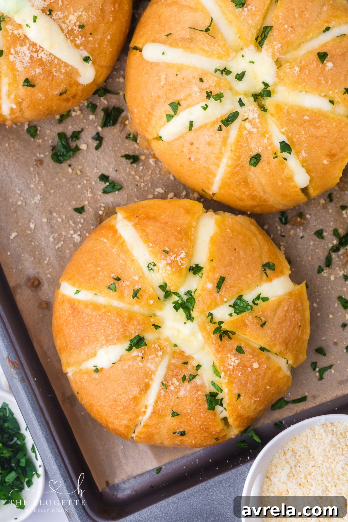 Seoul's Signature Cream Cheese Garlic Bread 12 Sweet, savory, cheesy, and buttery, Korean Cream Cheese Garlic Bread is a bakery-style treat you can make at home in under 20 minutes.