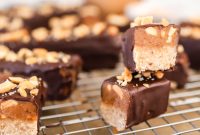 Vegan Gluten-Free Raw Snickers Bars Recipe