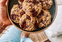 Gluten-Free, Dairy-Free Oatmeal Chocolate Chip Cookies (Refined Sugar-Free)